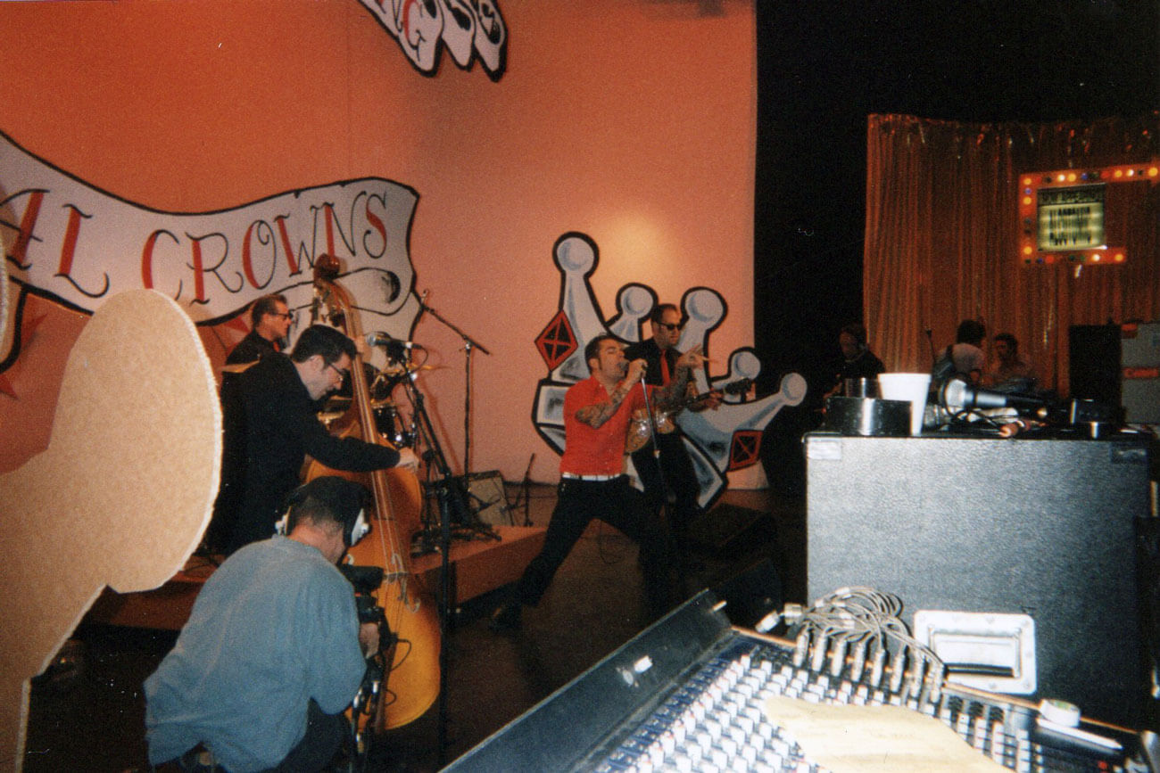 Australia TV Appearance - 1998 (VIDEO)