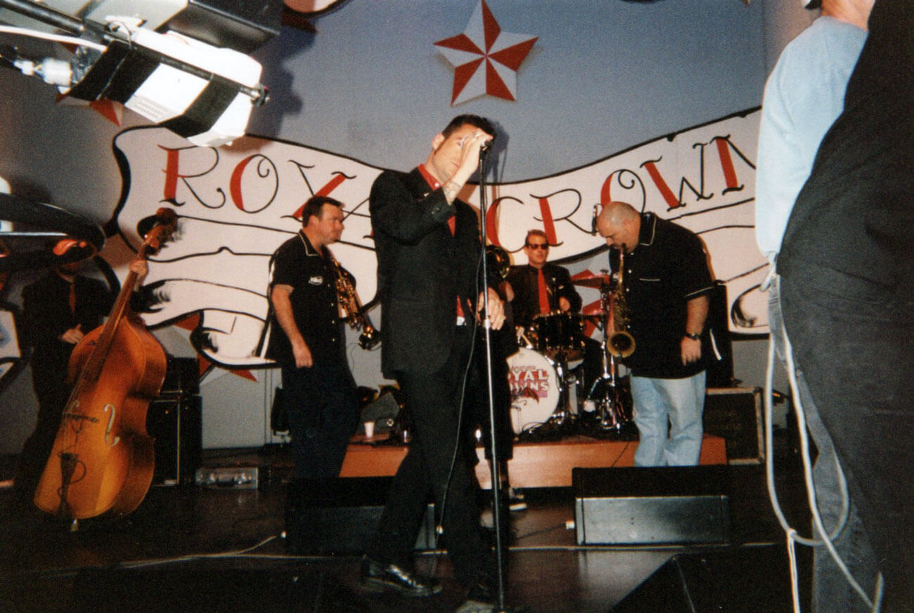 Australia TV Appearance - 1998 (VIDEO)